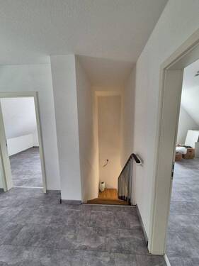 Flur oben 2 - 