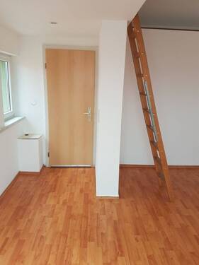 Eingangdiele - 2 Zimmer Etagenwohnung zur Miete in Gotha