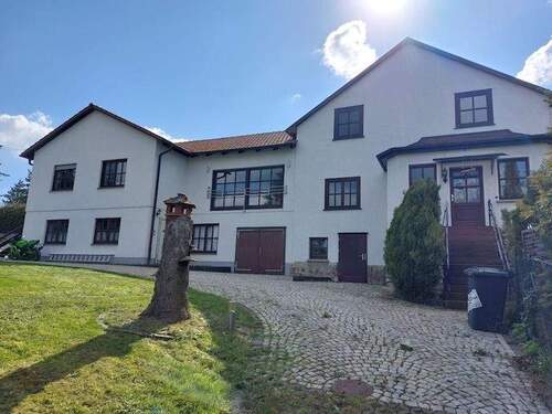Gesamtes Gebäude - Mehrfamilienhaus, Wohnhaus mit 210,00 m² in Arnstadt zum Kaufen