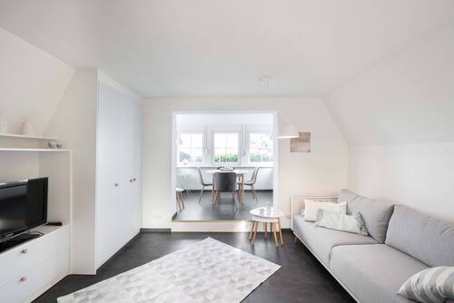 Wohnraum mit Blick auf Essbereich - Mehrfamilienhaus, Wohnhaus mit 53,80 m&sup2; in Saal zum Kaufen