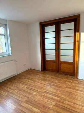 Wohnzimmer.jpg - 3 Zimmer Etagenwohnung zur Miete in Stendal