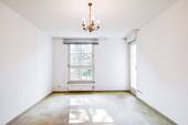 Wohnzimmer - 2 Zimmer Etagenwohnung zum Kaufen in München