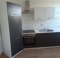 schöne 3-Raum Wohnung frisch renoviert mit EBK - Staßfurt