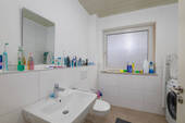 Badezimmer Erdgeschoss - Mehrfamilienhaus, Wohnhaus mit 186,50 m² in Karlsruhe / Rintheim zum Kaufen