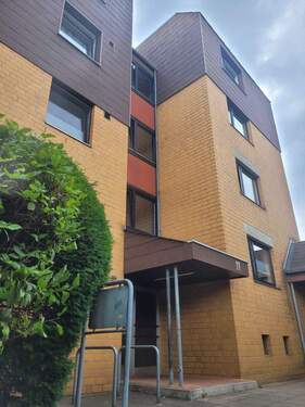 Hausansicht - 4 Zimmer Etagenwohnung in Hannover