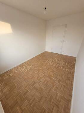 Kinder- oder Arbeitszimmer - 