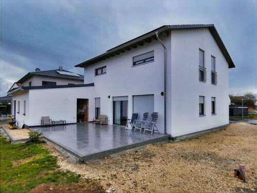 Ansicht Terrasse - 6 Zimmer Einfamilienhaus zum Kaufen in Dillingen