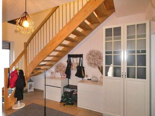 Eingangsbereich - Einfamilienhaus mit 157,30 m&sup2; in Dillingen zum Kaufen