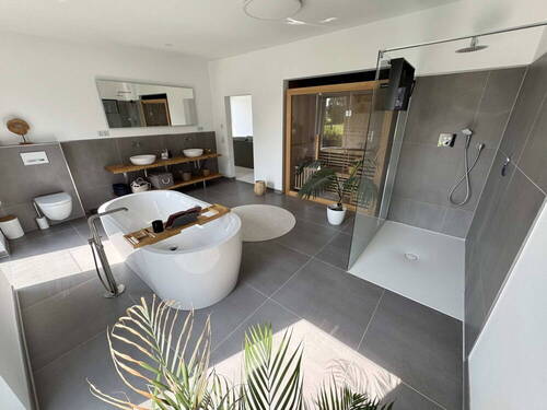 Dachgeschoss Badezimmer - 