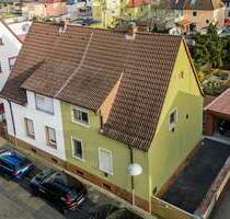 Doppelhaushälfte mit großzügigem Grundstück - Entwicklungspotenzial in ruhiger Lage von Oppau - Ludwigshafen am Rhein