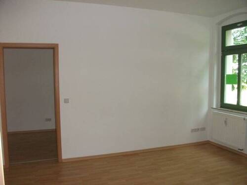 Wohnzimmer mit Zugang Schlafzimmer - 