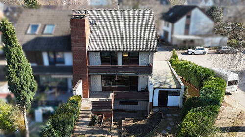 Hausansicht Rückseite Drohne - 4 Zimmer Doppelhaushälfte in Norderstedt