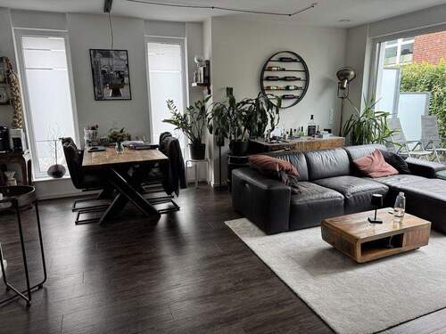 Wohn- und Esszimmer (3).JPG - 
