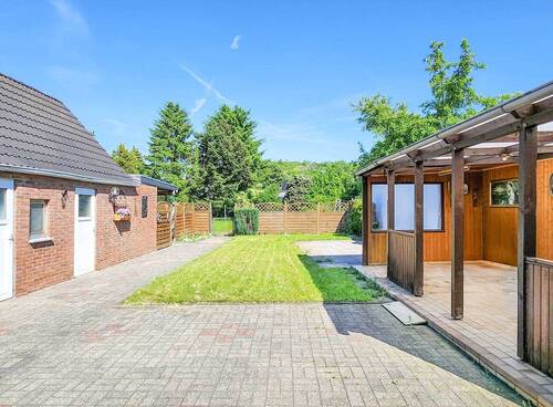 Hof und Terrasse - 