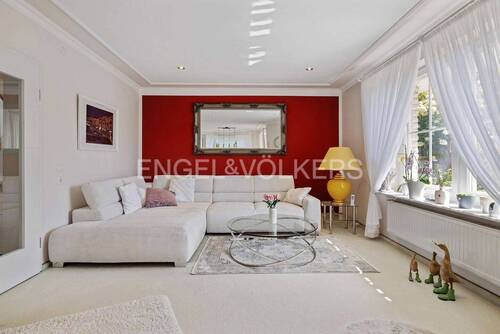 Wohnzimmer - 4 Zimmer Einfamilienhaus zum Kaufen in Quickborn