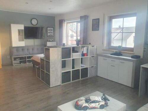 im Dachgeschoß: helles Jugendzimmer - 