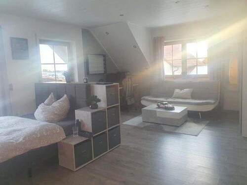 mit Dachgaube, über 29 qm - 