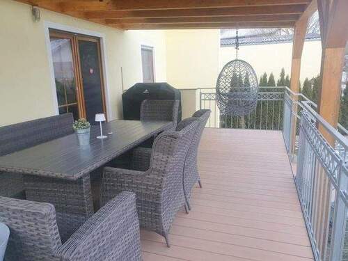 vollständig überdacht und windgeschützt - 