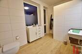 Modernes Badezimmer - 