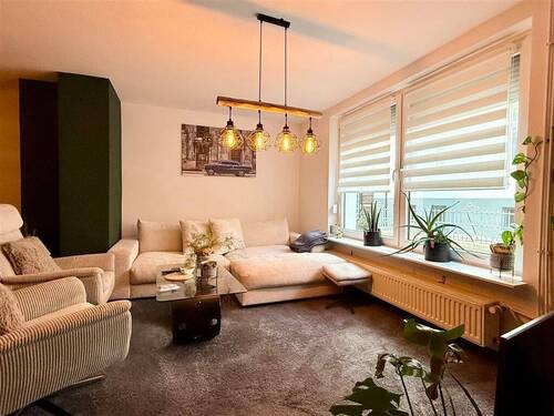 Wohnzimmer - Gemeinsam in der Innenstadt - 650,00&nbsp;EUR Pauschalmiete, ca.&nbsp; 95,00&nbsp;m&sup2;&nbsp;Wohnfl&auml;che