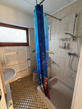 GWC mit Dusche + Fenster - 