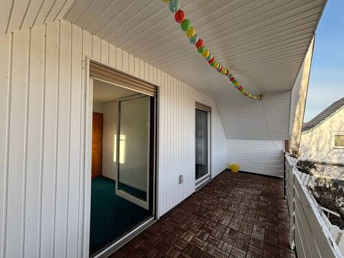 zwei Zimmer mit Zugang zur Loggia - 