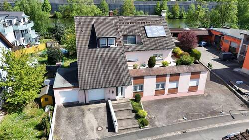 Hausansicht - 1 Zimmer Mehrfamilienhaus, Wohnhaus in Forchheim