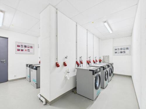 Gemeinschafts-Waschraum - 