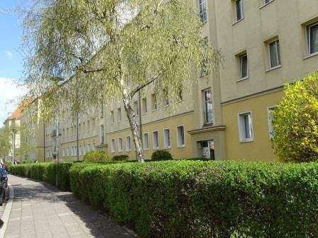 Außenansicht - 2 Zimmer Etagenwohnung zur Miete in Erfurt