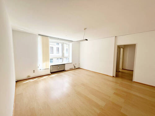 Zimmer 3 I - Büro in München zur Miete