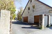 Einfahrt - 1 Zimmer Mehrfamilienhaus, Wohnhaus zum Kaufen in Bayreuth