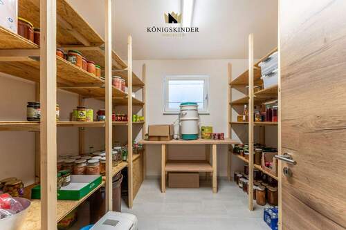 ...neben dem Vorratsraum... - 