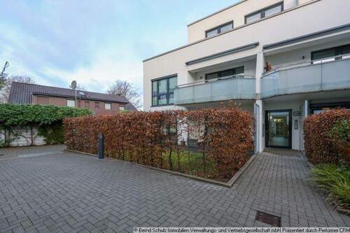 1 Hausansicht - moderne Eigentumswohnung im Zentrum von Eidelstedt - vermietet