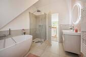 ... und Eckdusche - 