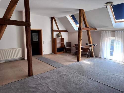 Einliegerwohnung/Büro Nebengebäude - 