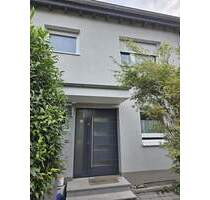 Modernes und energieeffizentes Reihenendhaus Bad Homburg Ober-Eschbach