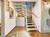 Harmonisch gestalteter Flur mit eleganten Details - 