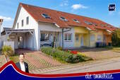 Attraktive Außenansicht der Doppelhaushälfte - ***Ihr neues Zuhause in Irxleben - gepflegtes Reihenendhaus mit Gartenidylle und modernem Wohnkomfort***