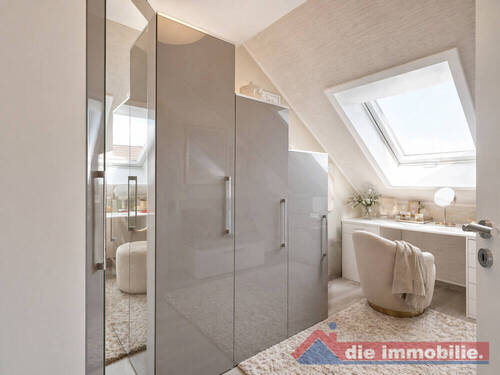praktisches Ankleidezimmer - 