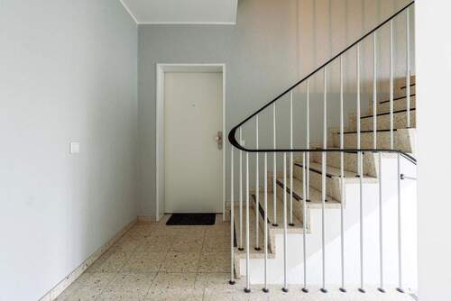 Renoviertes Treppenhaus - 