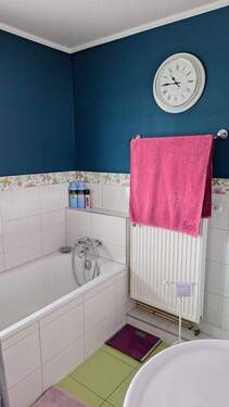 Badezimmer Wanne - 9 Zimmer Einfamilienhaus in Tübingen