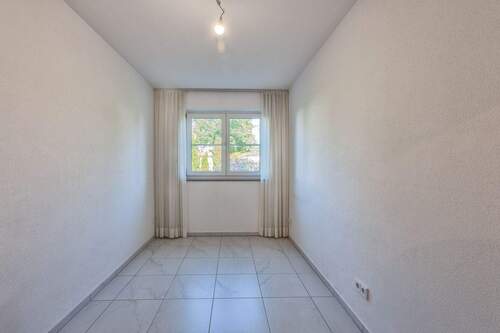 Büro oder Kinderzimmer - 