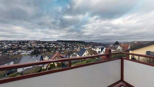 Ausblick vom Balkon - 5 Zimmer Einfamilienhaus zum Kaufen in Wetzlar
