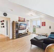 Großzügige, gepflegte 2 ZKB Dachgeschosswohnung mit Balkon - Gaimersheim