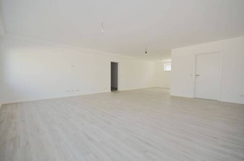 Wohn- und Esszimmer - 