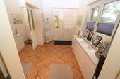 Flur Haupteingang - Einfamilienhaus mit 150,00 m&sup2; in Neu Wulmstorf zum Kaufen