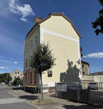 Hausansicht - Etagenwohnung mit 97,00 m&sup2; in Naunhof zur Miete