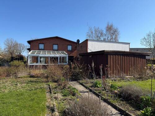 1.jpeg - Bauernhaus auf dem Lande - 279.000,00&nbsp;EUR Kaufpreis, ca.&nbsp; 250,00&nbsp;m&sup2;&nbsp;Wohnfl&auml;che