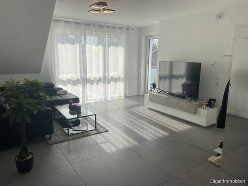 großer Wohnbereich - 3 Zimmer Etagenwohnung zur Miete in Hude