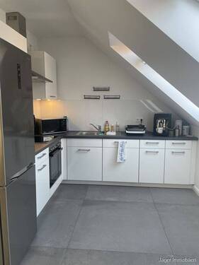 helle Einbauküche - Etagenwohnung mit 75,00 m&sup2; in Hude zur Miete